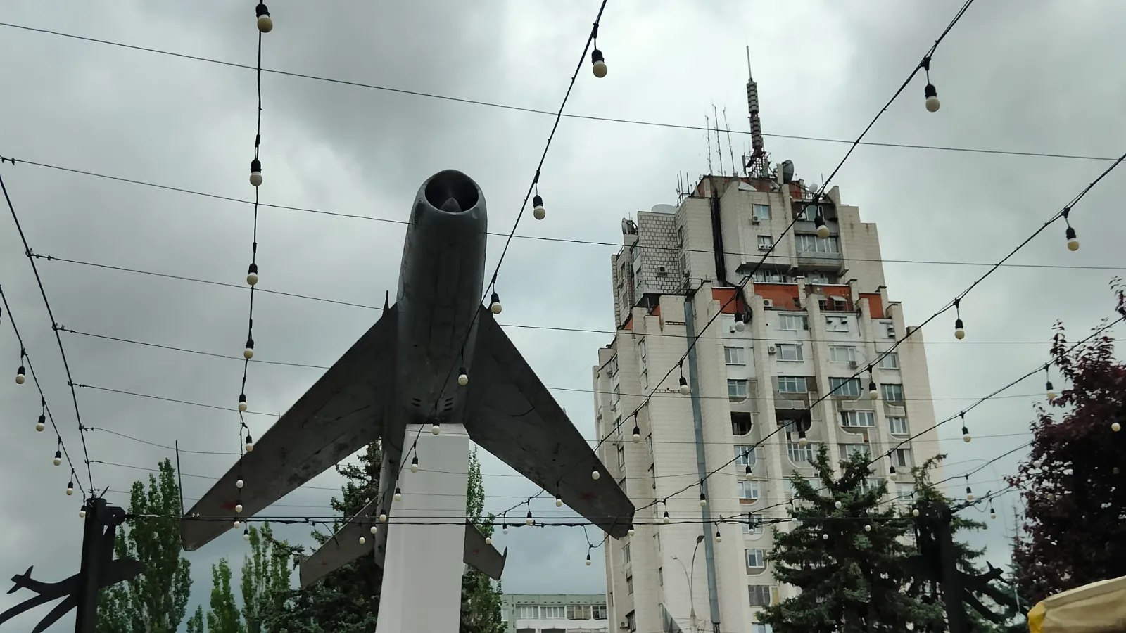 MiG-19, Yunosti Street, Tiraspol