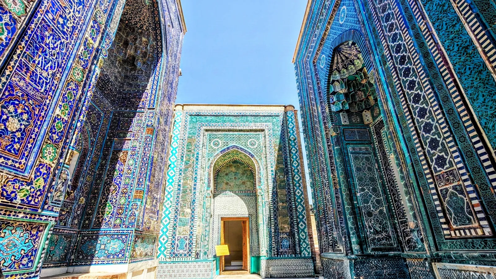 La Necropoli di Shah-i-Zinda di Samarcanda lascia realmente senza fiato